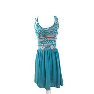 Skies are Blue Women's Blue Pink Sleeveless Tribal Print Knit Upper Sz SP